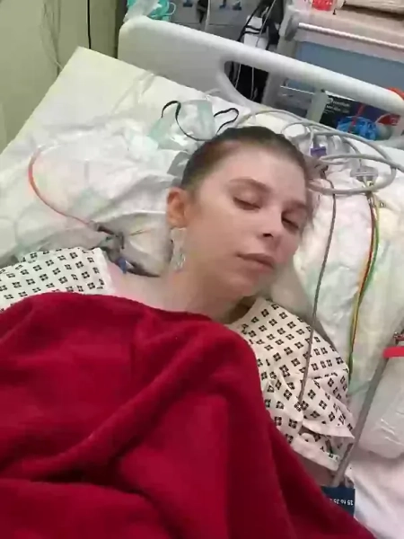Дівчина страждала від здуття, а виявилося — повільно помирає від голоду