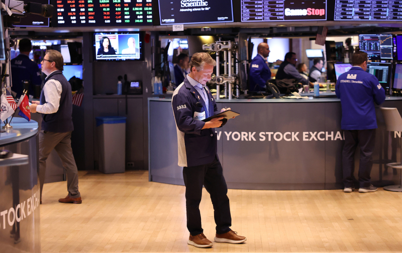 Гроші на старість. Що буде з пенсіями в Україні і чому краще збирати самим