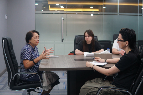 Як донька індонезійського Котляревського зібрала перший мітинг на підтримку України в Індонезії та почала досліджувати тему кримських татар