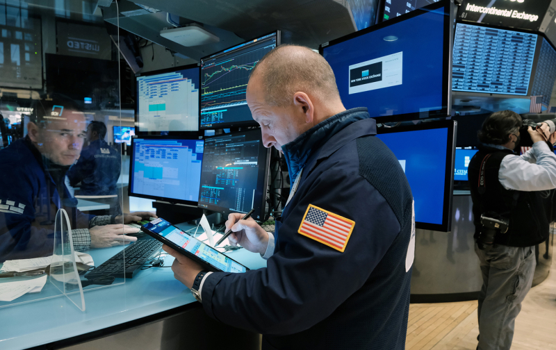 "Київстар" вийшов на біржу Nasdaq в США. Що це дає компанії та економіці України?