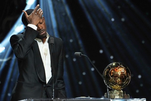 Не стримав сліз: Дембеле поділився емоціями від виграшу "Золотого м'яча-2025"