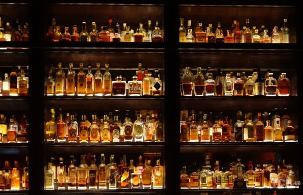 Чотири напої, які руйнують ваше волосся: від газованої води до енергетиків