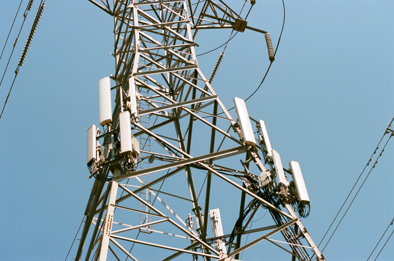 Резерв на 10 годин. Чи готові мобільні оператори до “блекаутів” та чи буде звʼязок