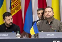 Відставка Єрмака може послабити позиції Зеленського і вплинути на переговорний процес – FT