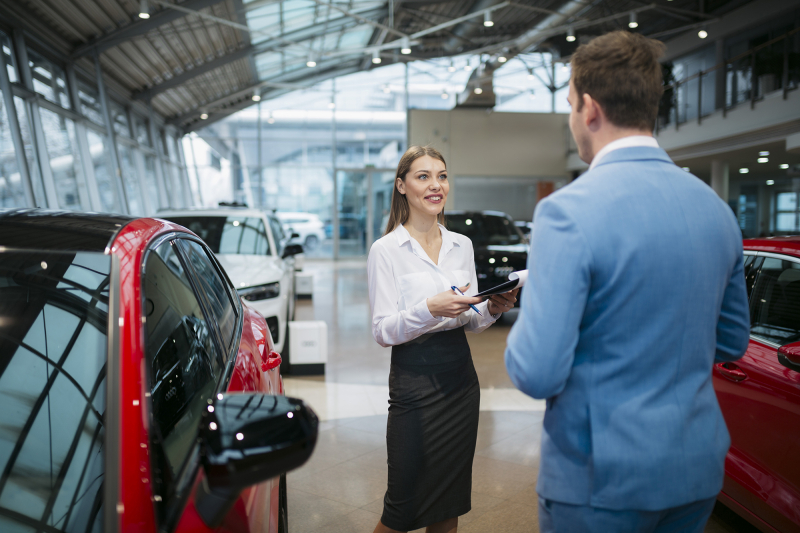 Автодилери України виходять у сегмент б/в авто і це вигідно споживачам: Олег Назаренко, ВААІД