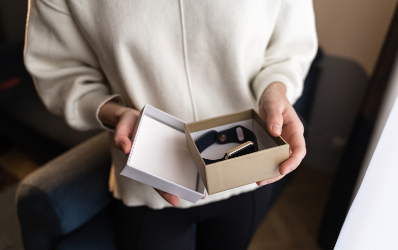 Посилки, OLX і ФОПи: які нові податки Україна пообіцяла МВФ і як це вплине на економіку