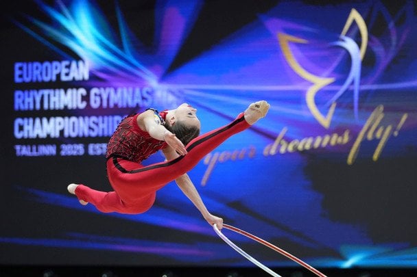 Третє абсолютне чемпіонство Усика, золоті тріумфи Лузан: головні здобутки українського спорту 2025 року