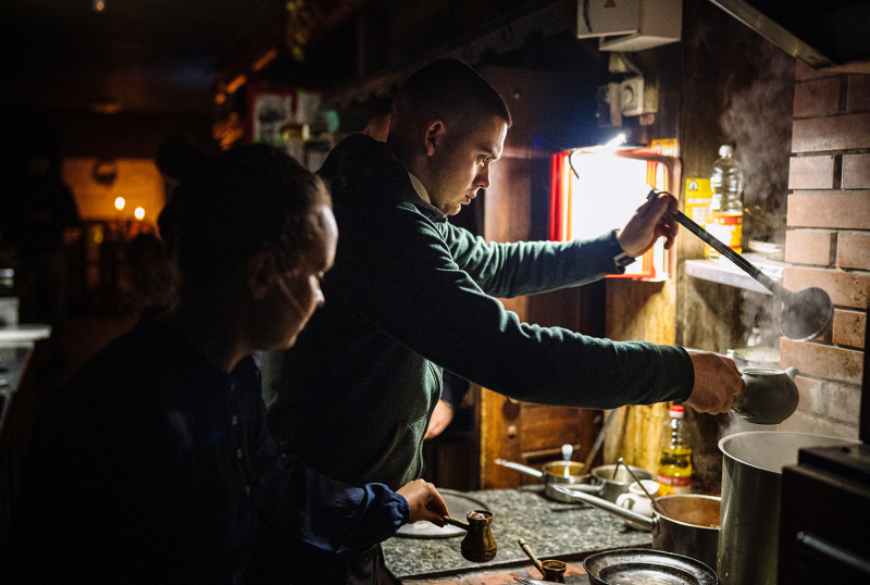 До весни у Києві можуть закритися 20% закладів: як ресторани виживають без світла