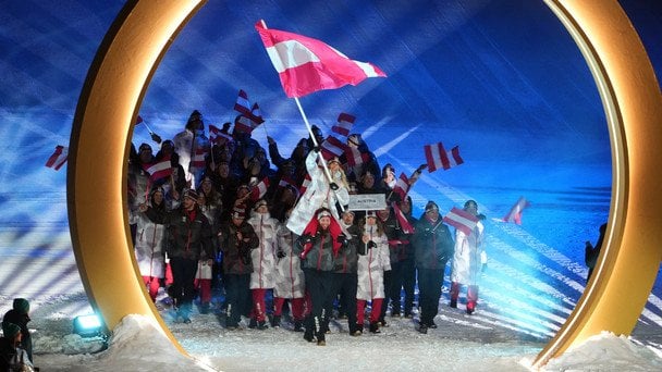 Зимова Олімпіада-2026 офіційно стартувала: яскраві фото з церемонії відкриття