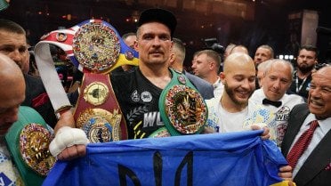 Олімпіада, батько, "абсолют" і Україна: найемоційніші моменти в карʼєрі Усика
