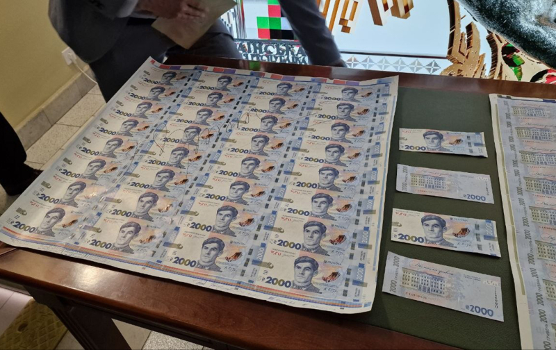 Банкнота "тривоги"? Що означає поява купюри 2000 гривень і чи варто боятись за гроші