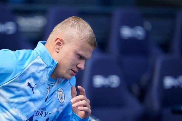 Позбувся довгого волосся: Голанд кардинально змінив зачіску